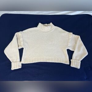 Urban Outfitters‎ Cream cropped sweater Size SP
